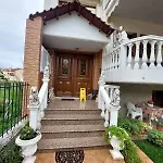 Areti's Garden 2 Appartement